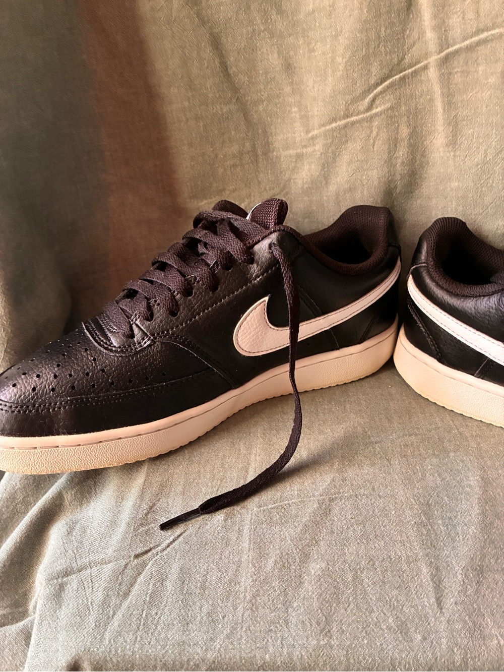 Nike Black Sneakers with White Swoosh - Picture 7 of 16